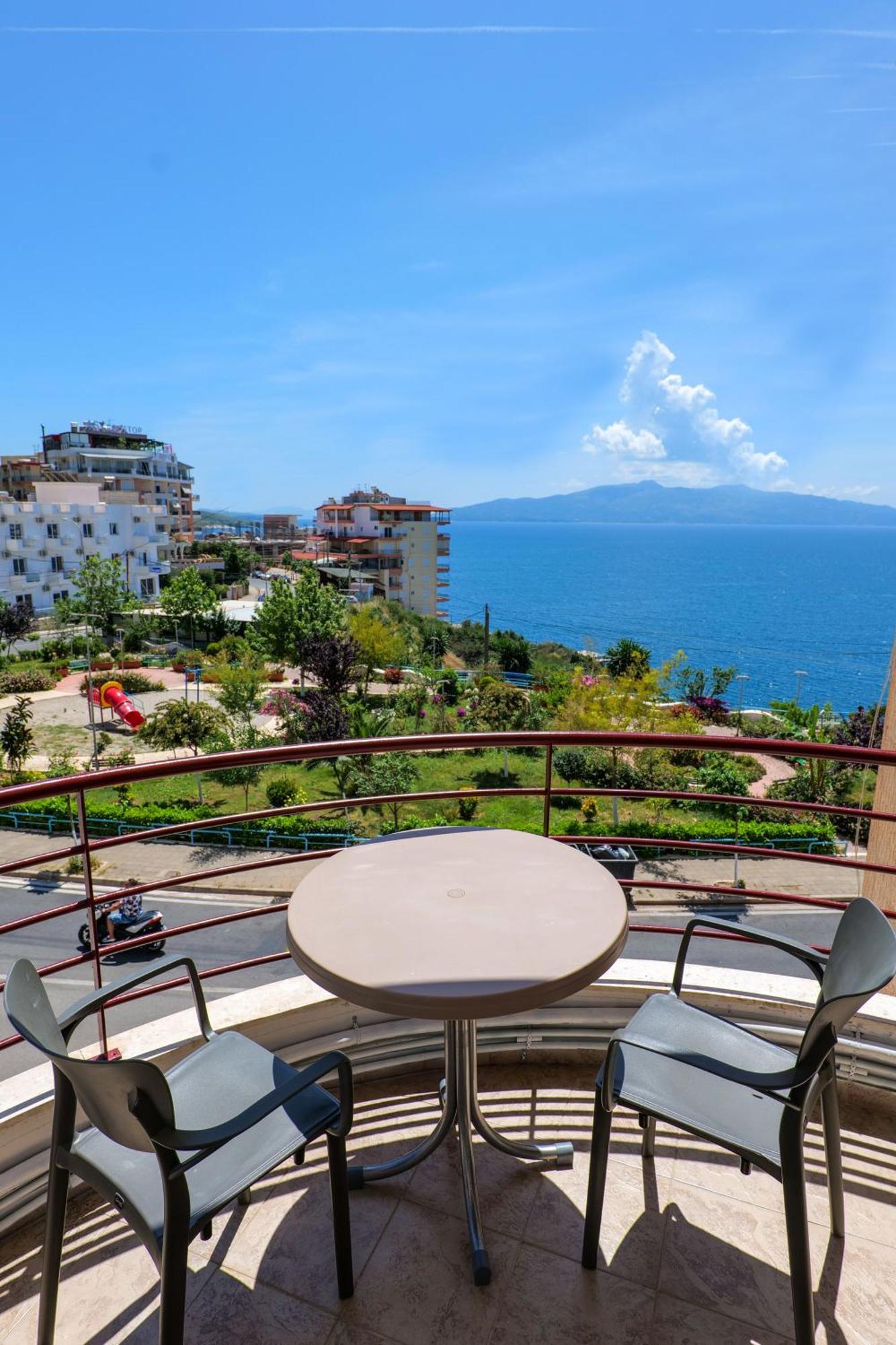Sunny Apts Sarandë Exterior foto